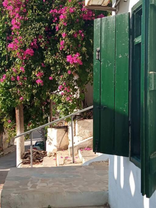 Estia Κατάλυμα Στο Μύρτος Exterior photo